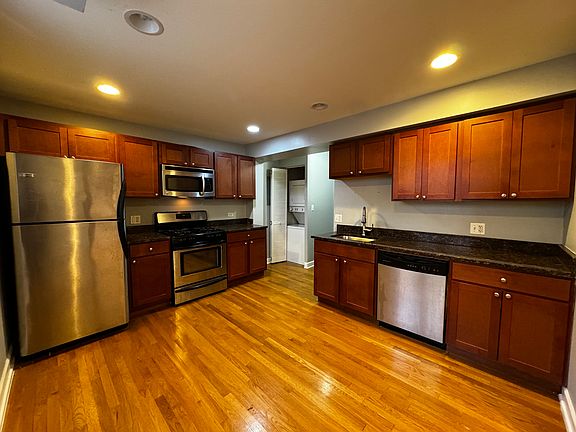 2nd image of 3641 W Leland Ave APT 1N