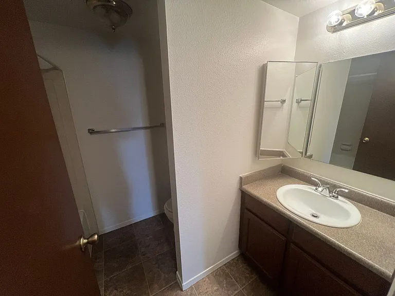 4693 S Brookwillow Cv #B — Photo 21