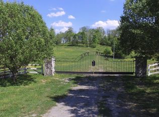 1221 Skyridge Ln, Wartrace, TN 37183