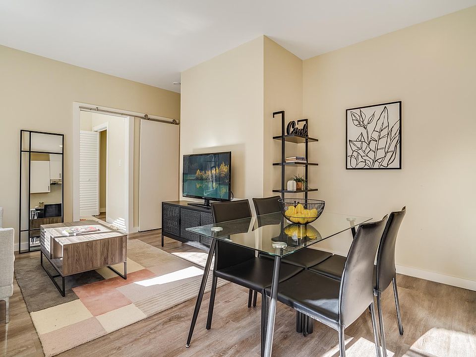 1st image of 520 Grant Ave APT 3