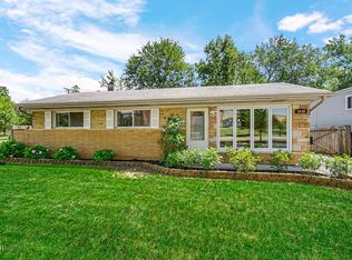 1029 S Main Dr, Lombard, IL