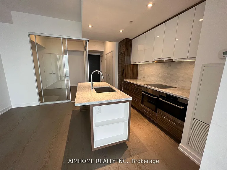 488 University Ave #5103 — Photo 19