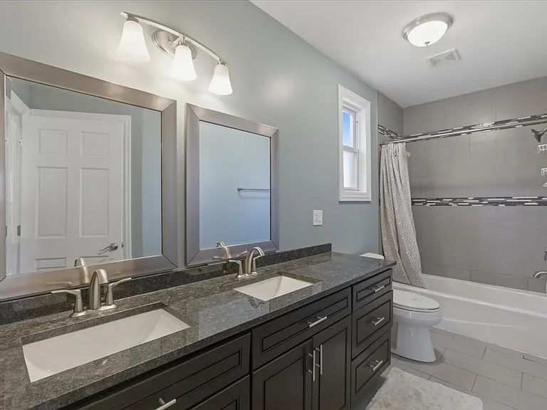 1828 W Berenice Ave — Photo 18