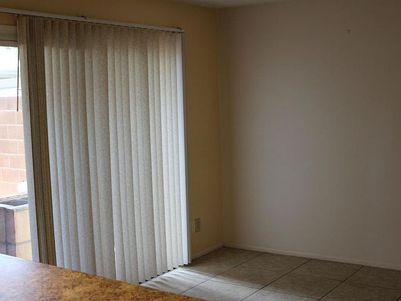 3rd image of 1576 W Campbell Ave