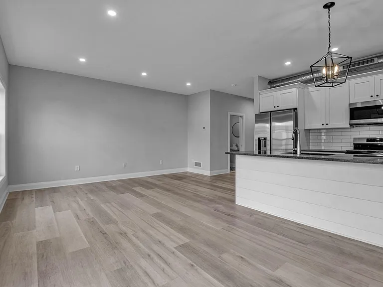 510 Tremont St — Photo 5