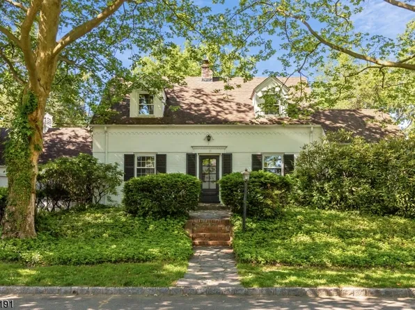 85 Chandler Rd, Chatham, NJ 07928