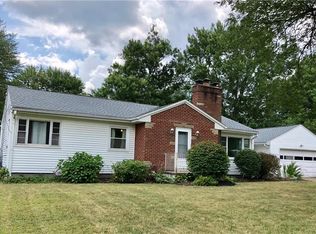 760 Highland Park Dr, New Franklin, OH 44319
