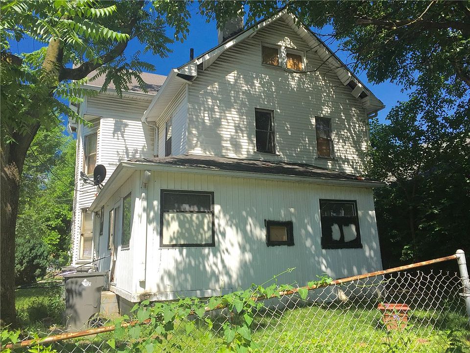 2nd image of 1255 Union St APT 1