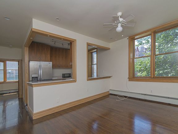 3rd image of 463 Lincoln Pl #1