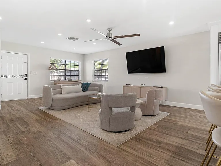 9161 Vineyard Lake Dr #9161 — Photo 19