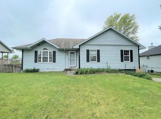 719 Southbrook Pkwy, Kearney, MO 64060