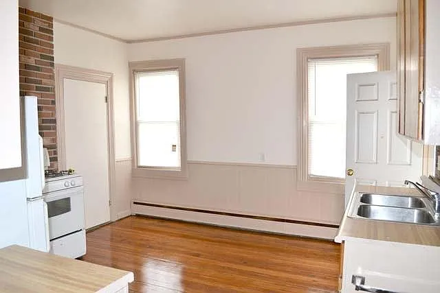 194 Gano St #1 — Photo 8