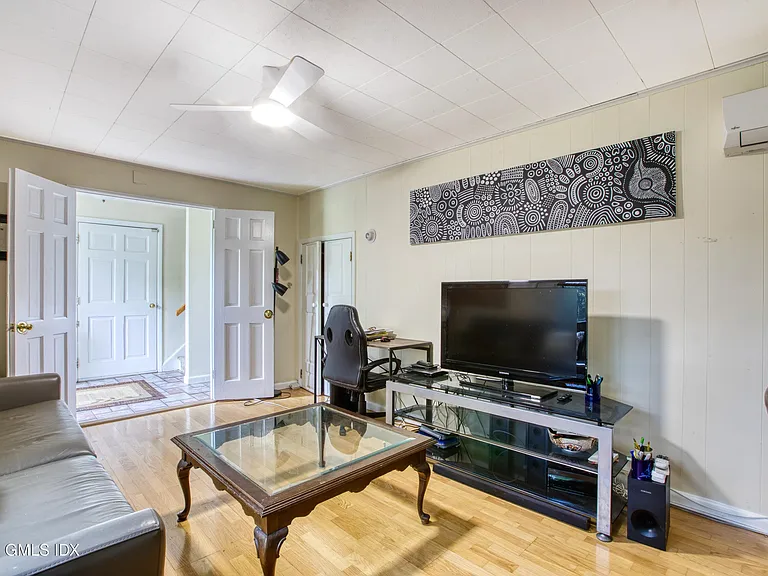86 Sound Beach Avenue Ext — Photo 11