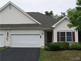 1st image of 137 Glenmoor Cir