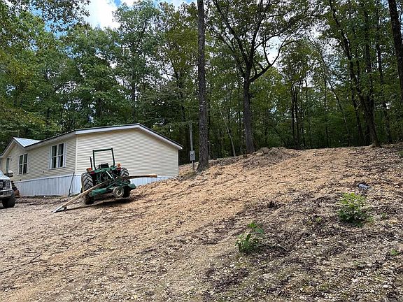5th image of 7920 Rolling Manor Dr