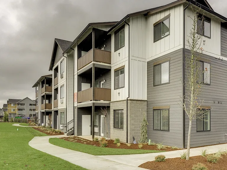 Union Park Apartments — Photo 27