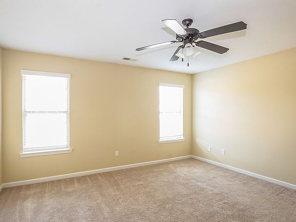 5th image of 35 Willow Springs Ln