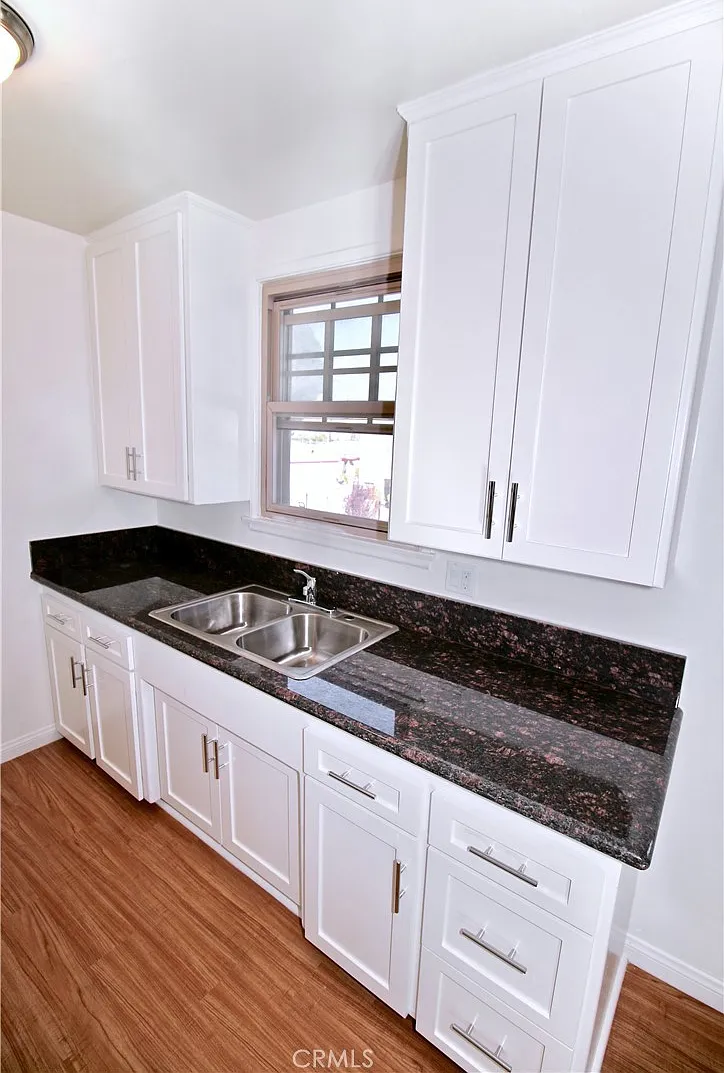 2 bed, 800 sqft, $1,795 — Photo 4