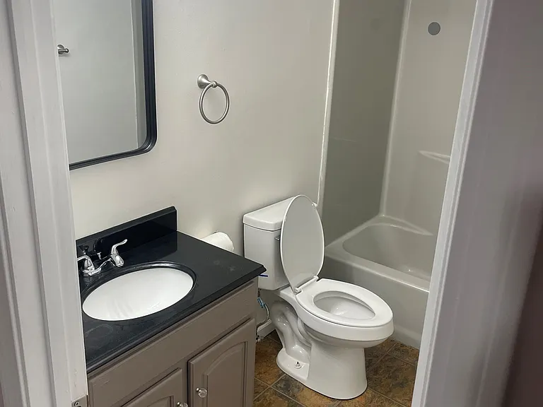 441 Cadwell Dr #441 — Photo 4