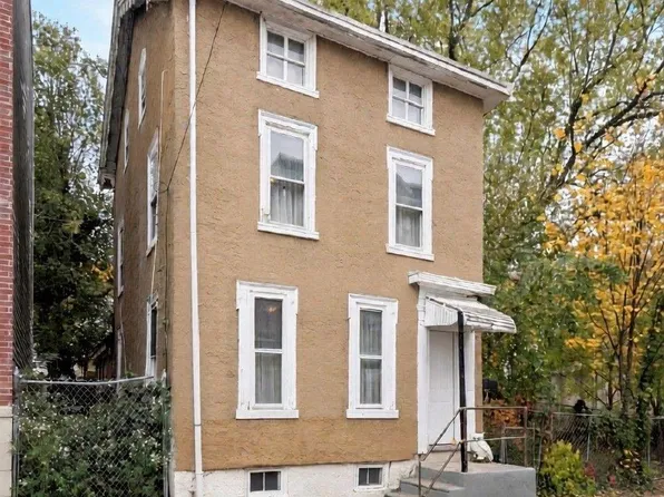 24 Good St, Philadelphia, PA 19119