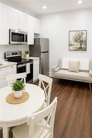 2021 Saint Charles Ave #1A — Photo 5