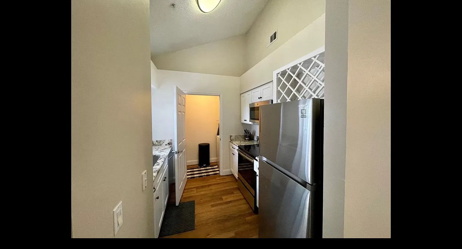 1 bed, 850 sqft, $1,650 — Photo 3