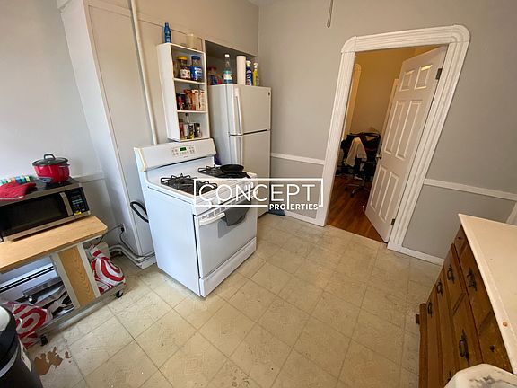 2nd image of 503 Franklin St #2B