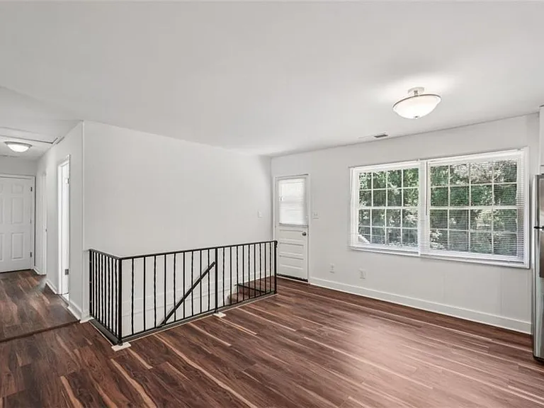 119 Kelso Dr SW — Photo 14