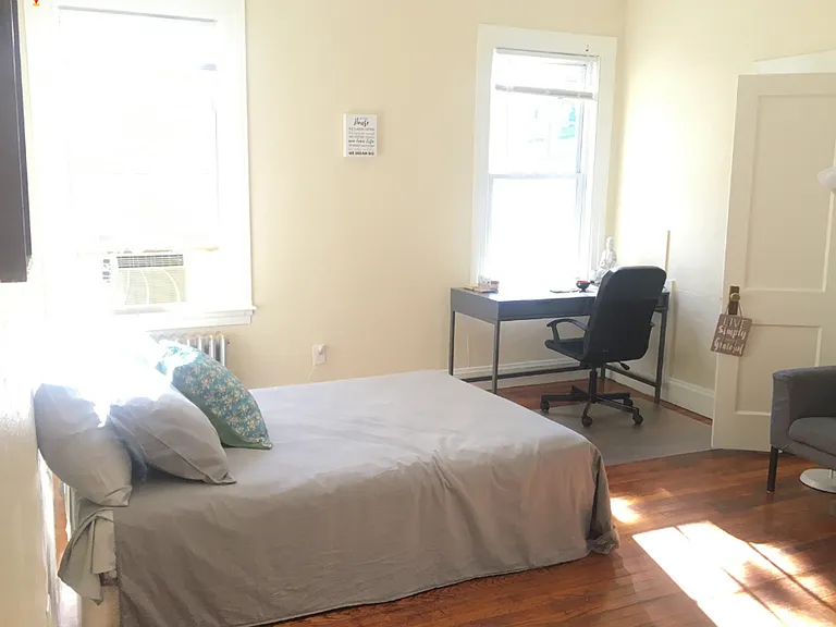 186 Waterman St — Photo 32