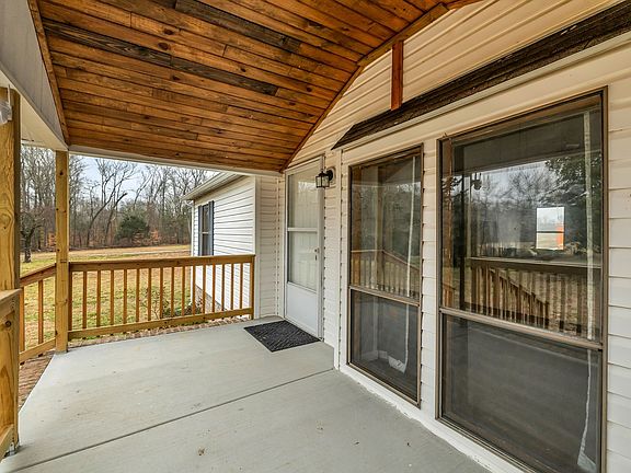 5th image of 830 Calls Rd