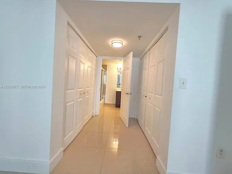 800 N Miami Ave #E-906 — Photo 18