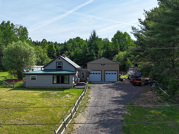 2nd image of 8 Black Water Road