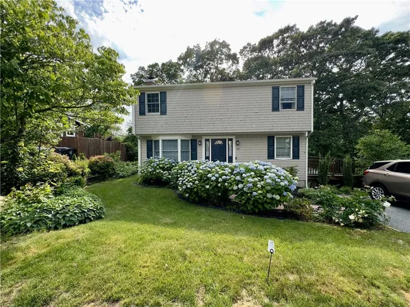 43 Shady Hill Dr, West Warwick, RI 02893