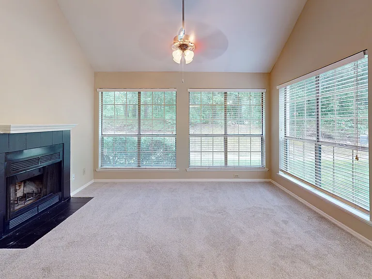 Dominion Lake Ridge — Photo 77