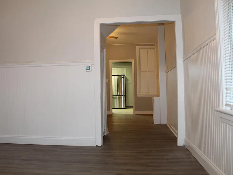 38 E High St — Photo 9
