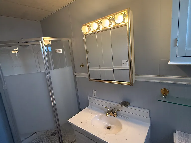 225 Main St #2R — Photo 4