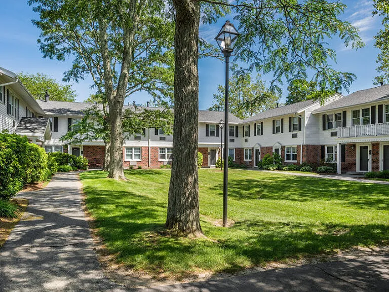President Village — Photo 21