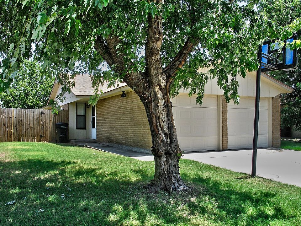1st image of 2144 Goodrich Dr