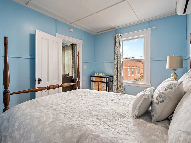 8 Weston St #2 — Photo 20