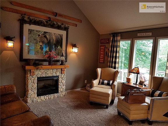 5th image of 620 Taylor Dr