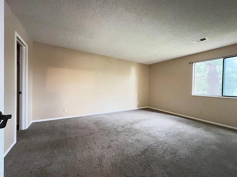 12504 E Cornell Ave #202 — Photo 2