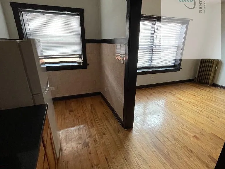 4019-27 W Irving Park Rd #4027-305 — Photo 7