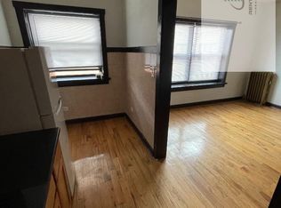 4027 W Irving Park Rd #3, Chicago, IL 60641