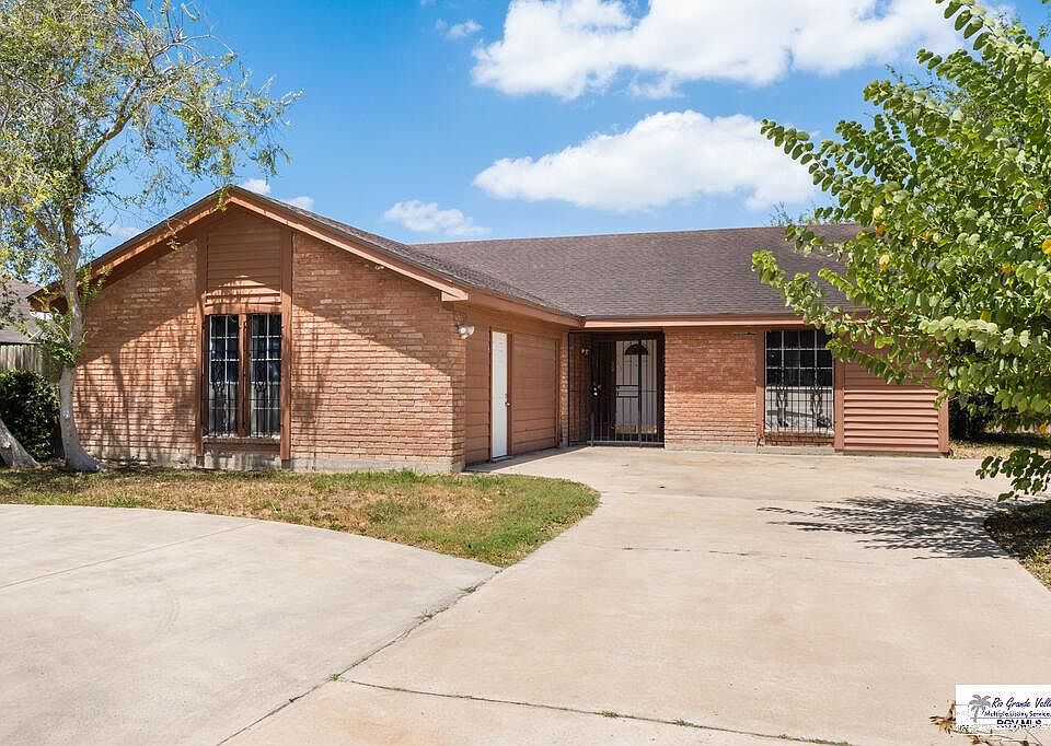 1st image of 39 Casa De Amigos