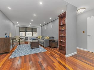 220 E 54th St APT 3C, New York, NY
