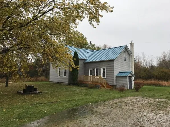 2205 Meridian Rd, Cheboygan, MI 49721