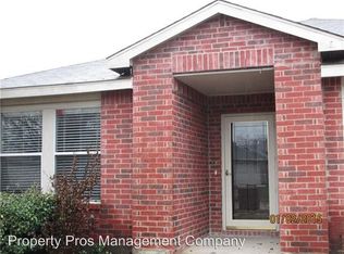 8200 Winding Stream Ln, Denton, TX 76210