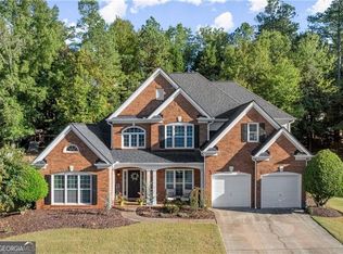 300 Providence Oaks Cir, Milton, GA 30009
