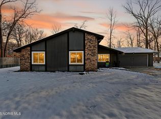 1913 Sherwood Dr, Defiance, OH