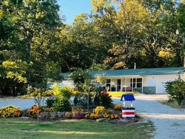 1054 Beav O Rama Rd, Fayetteville, AR 72703